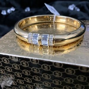 ‼️SALE‼️NEW MICHEAL KORS GOLD PARK AVE BANGLE BRACELET!!!